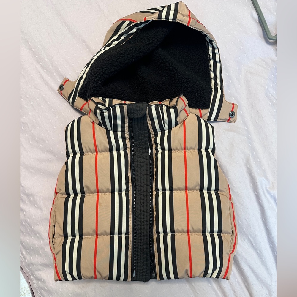 Burberry authentic kids down vest